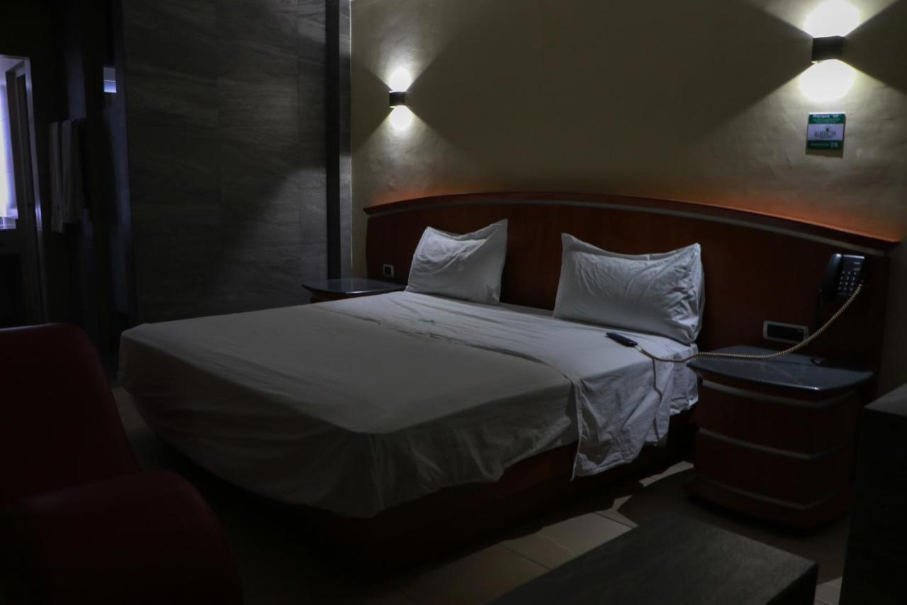 Autohotel Ilussion Córdoba エクステリア 写真