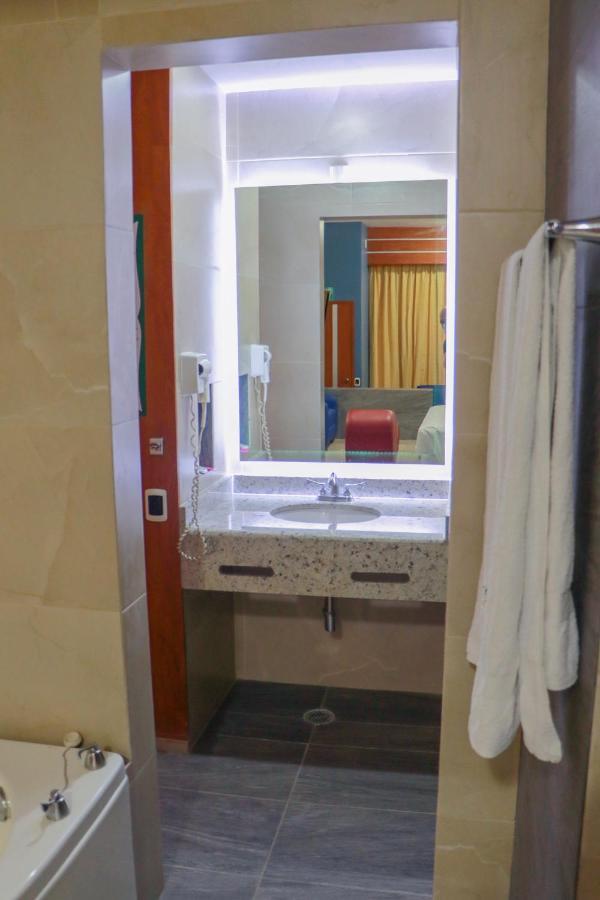 Autohotel Ilussion Córdoba エクステリア 写真