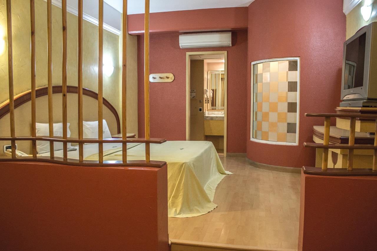 Autohotel Ilussion Córdoba エクステリア 写真